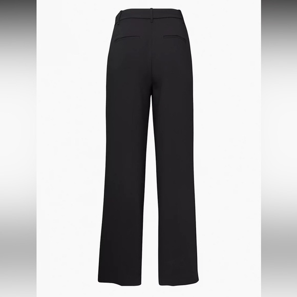 Aritzia Wilfred Effortless Pants in Short - Picture 2 of 6